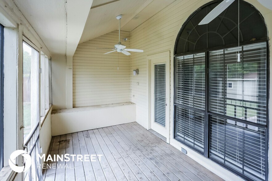 Building Photo - 4902 Waxwing Dr