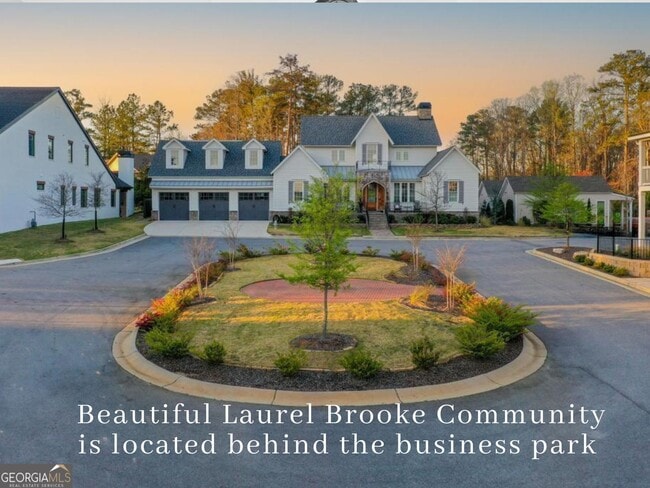 Building Photo - 3042 State St