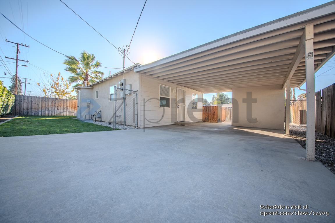 Building Photo - Unit