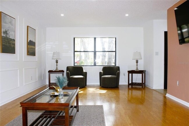 Building Photo - 3201 Bartlett St