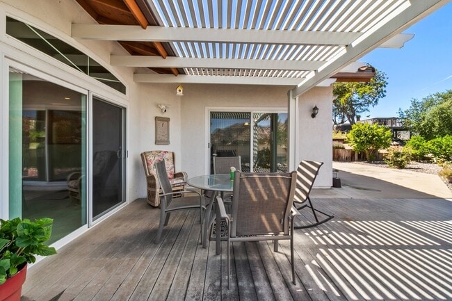 Building Photo - 15543 Vista Vicente Dr