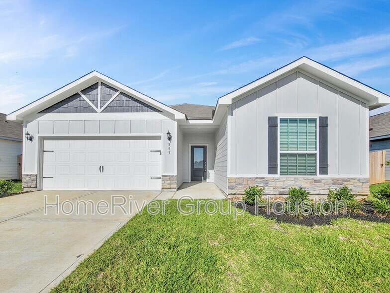 Primary Photo - 305 Grayson Baw Ln