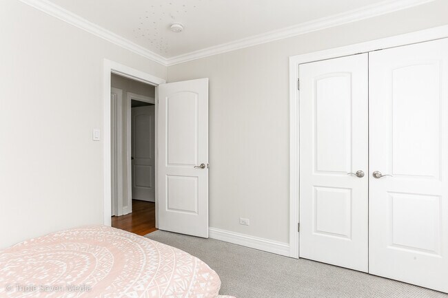 Building Photo - 1406 Edgefield Ln