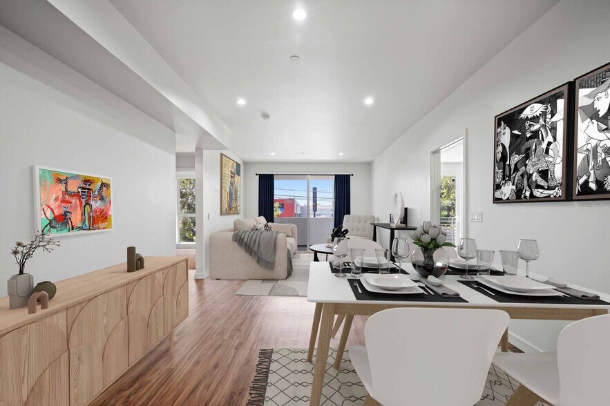 Interior Photo - 6200 Kester Ave Apartments