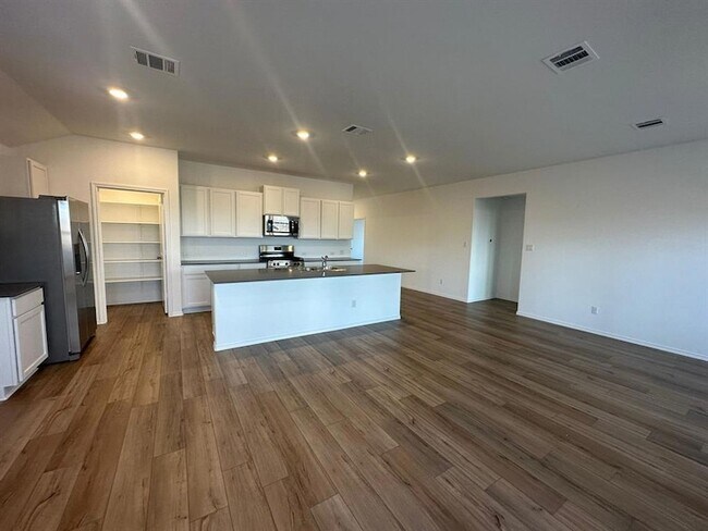 Building Photo - 4116 Home Pl Rd