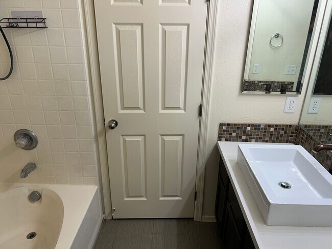Building Photo - Available for immediate occupancy 4 bedroo...