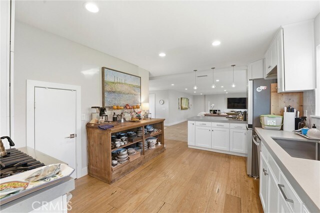 Building Photo - 3078 Zell Dr