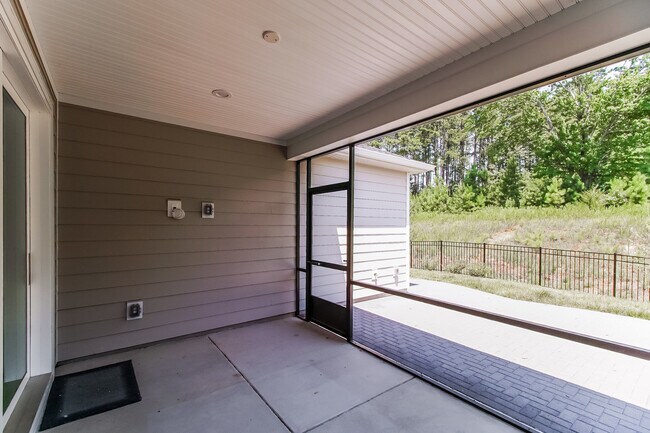 Building Photo - 5485 Caneel Ln