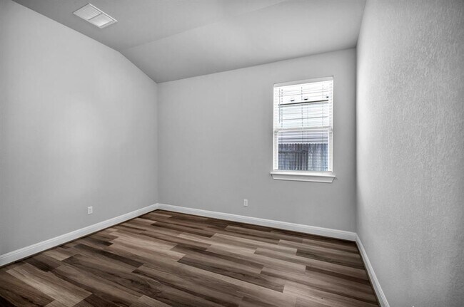 Building Photo - 209 Windom Way