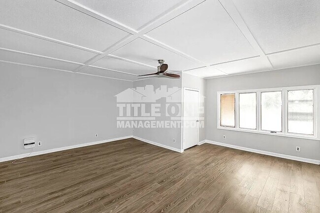 Building Photo - 3860 Hanover Ct