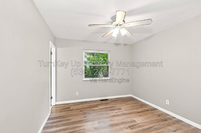 Building Photo - 257 Connolly Dr