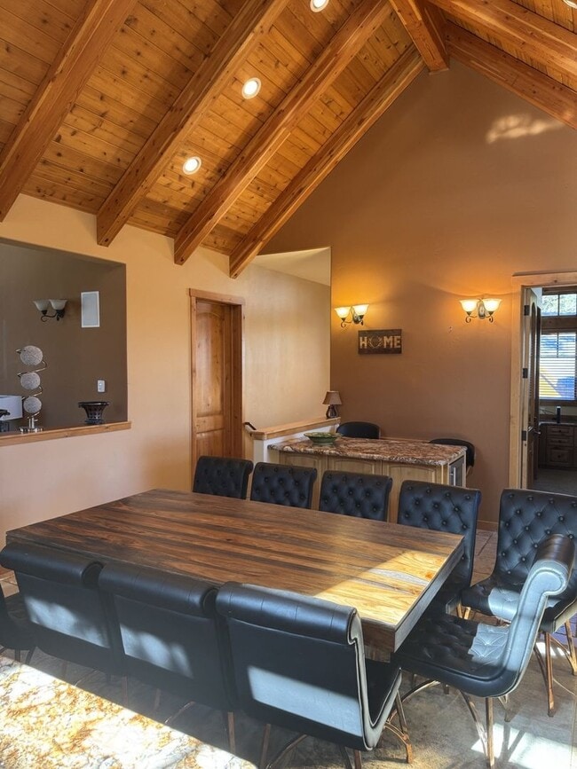 Building Photo - Luxury 5-Bedroom, 6-Bathroom Mountain Retreat – Hot Tub, Fireplaces, & More!