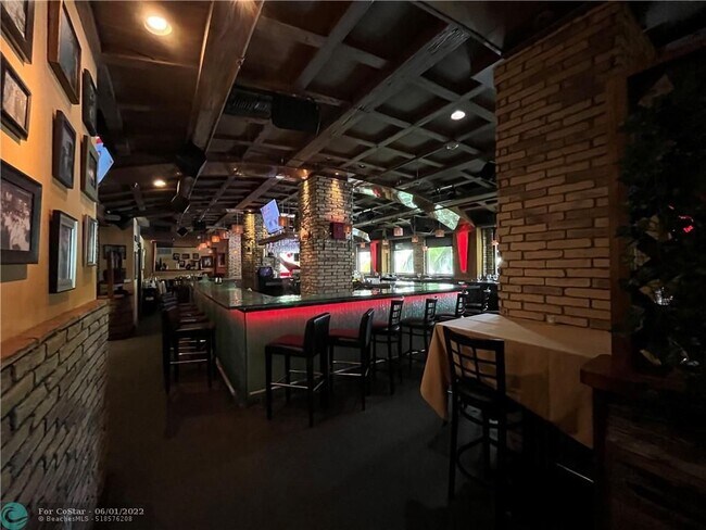 Building Photo - 4040 Galt Ocean Dr