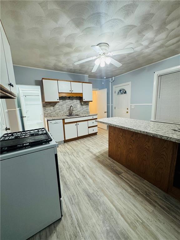 Building Photo - 128 Vincent Ave