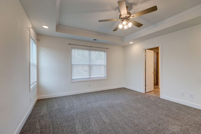 Building Photo - 1385 Harmon Ln