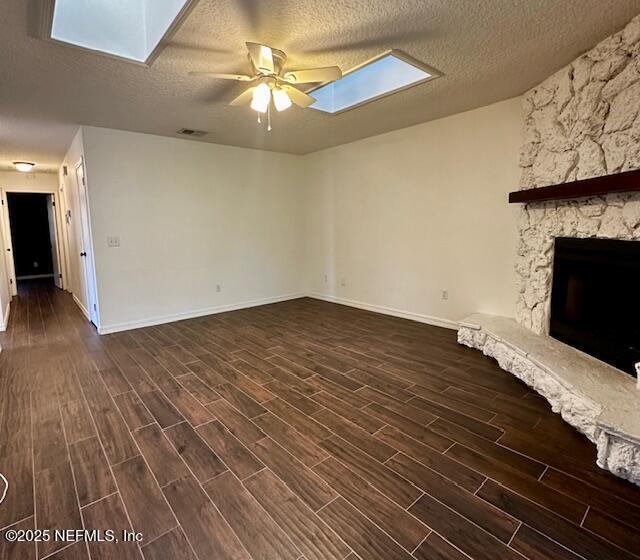 Building Photo - 8060 Village Gate Ct