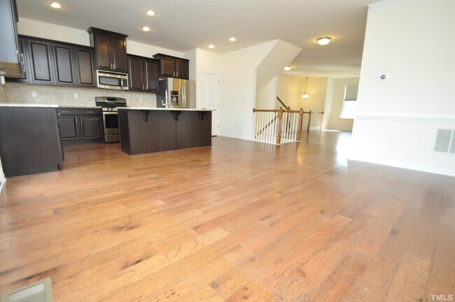 Building Photo - 5405 Cambridgeshire Loop