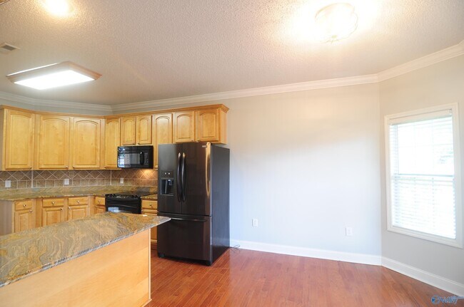 Building Photo - 5016 Liberty Park Cir SE