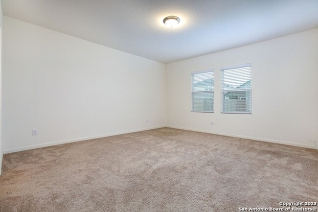 Building Photo - Modern Move-In Ready Home Near Lackland AFB | Pool, Park & Prime Location!