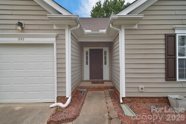 Building Photo - 550 Carlisle Dr