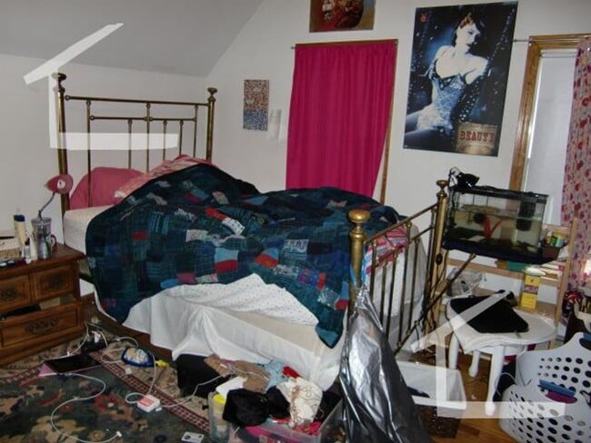Building Photo - HOT BRIGHTON LISTING!!!!