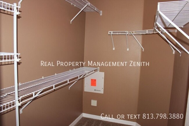 Building Photo - 7302 Parkersburg Dr