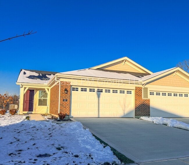 Building Photo - 521 Rochdale Run