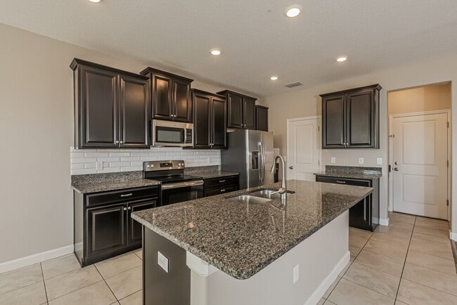 Building Photo - 9935 Ivory Dr