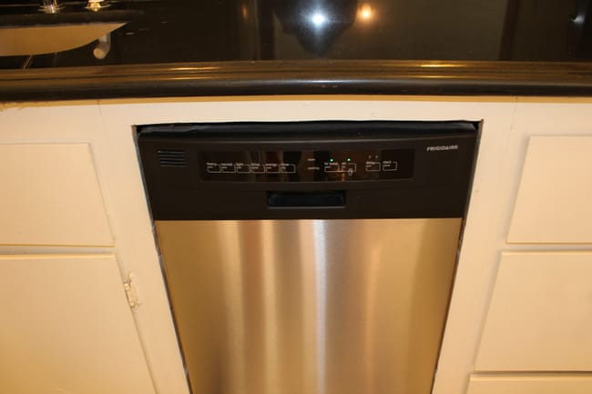 Building Photo - 638 S Cloverdale Ave