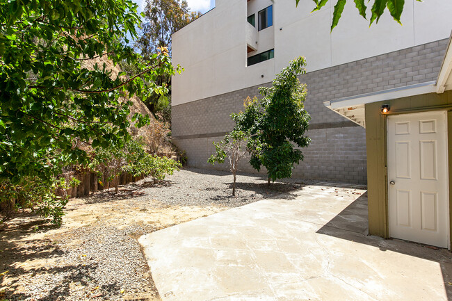 Building Photo - 2621 Dove St