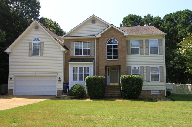 Primary Photo - 2120 Benomi Dr