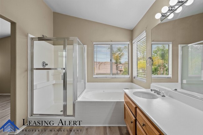 Building Photo - 23721 Skycrest Cir Dr