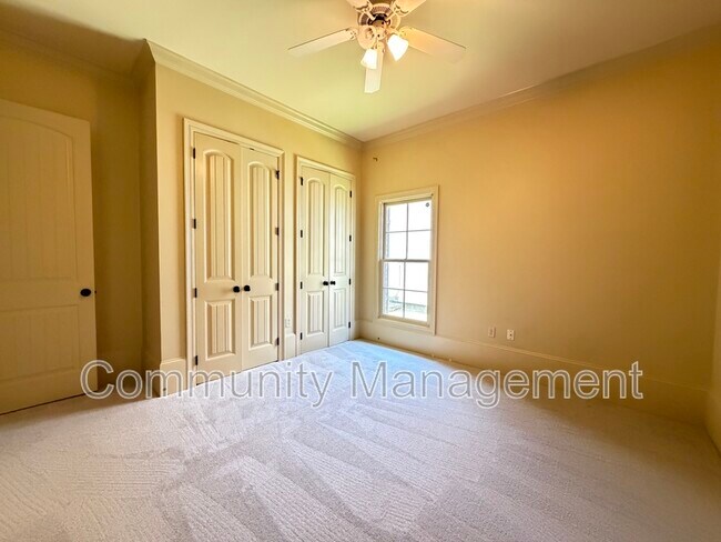 Building Photo - 1532 Berwick Bend