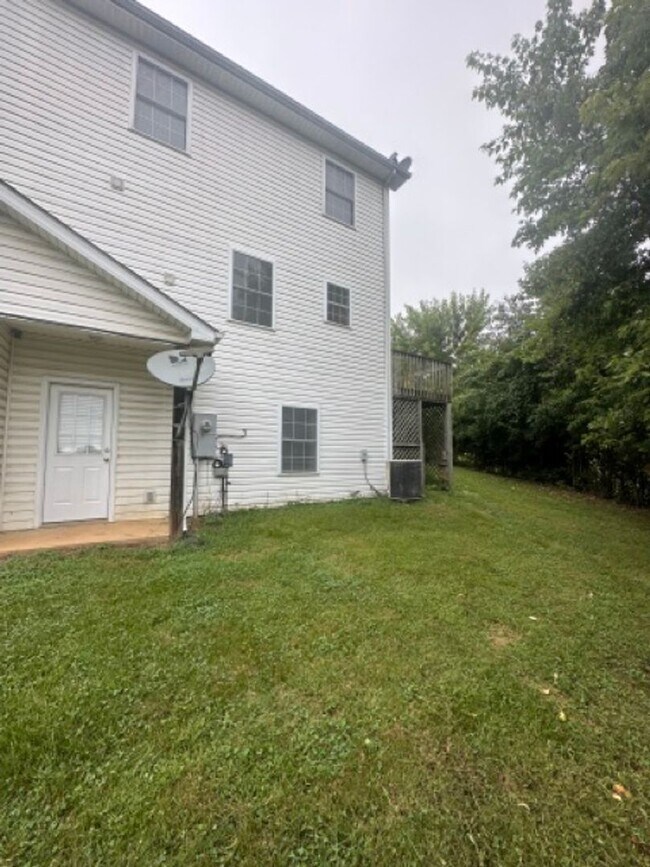 Building Photo - 3332 Yellow Sulphur Rd