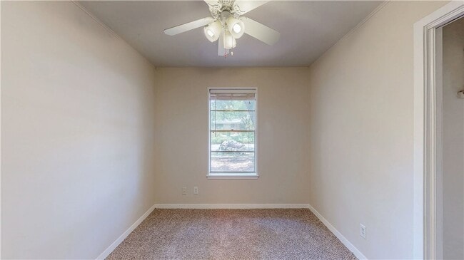 Building Photo - 1407 Lawyer St