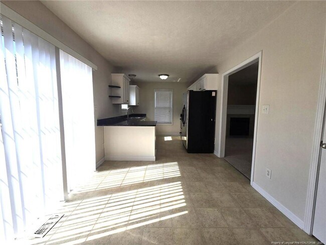 Building Photo - 115 Haywood St