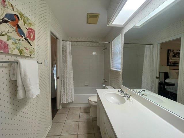 Building Photo - 558 Timber Ridge Dr
