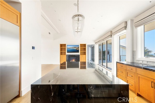 Building Photo - 420 Emerald Bay