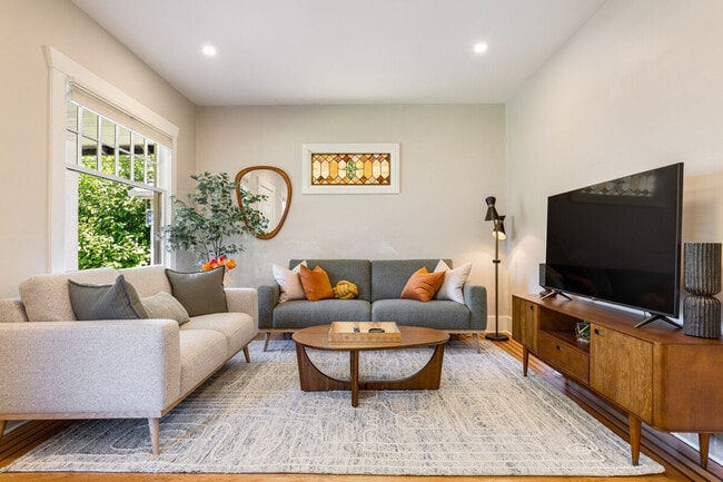 Building Photo - 1706 Warren Ave N