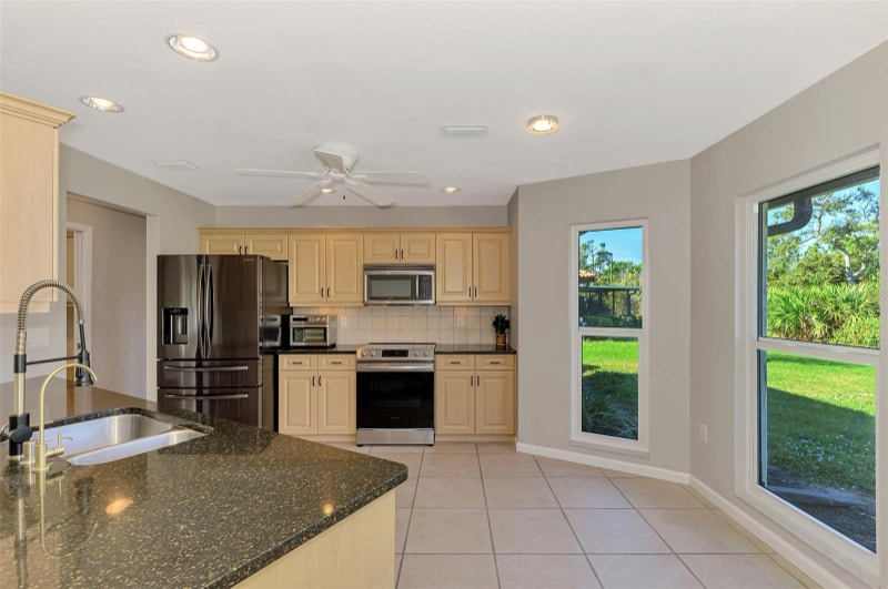 Building Photo - 218 Laurel Hollow Dr