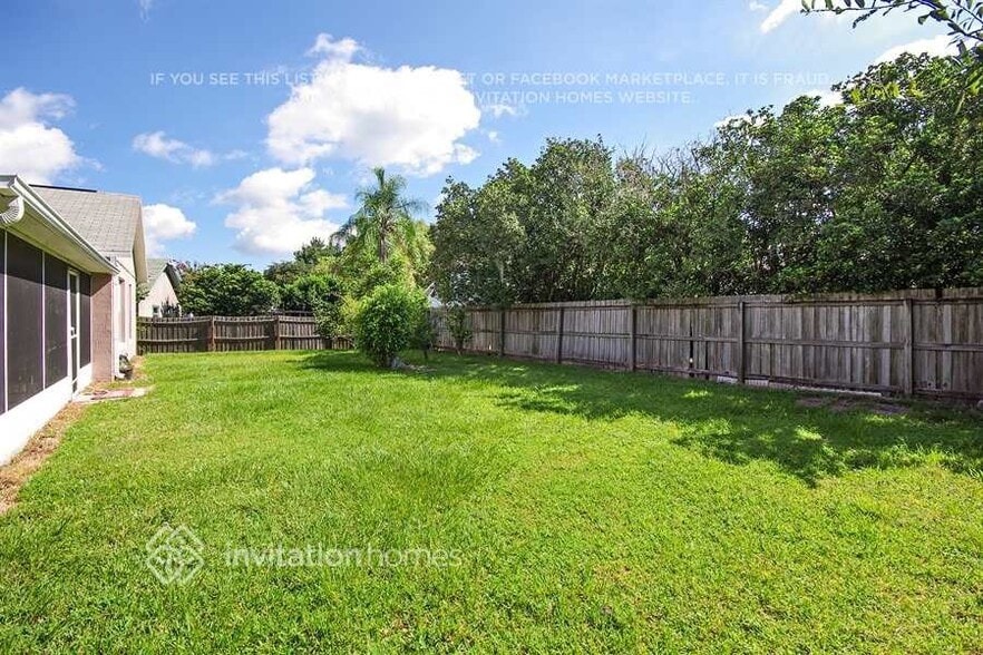 Building Photo - 1000 Turtle Creek Dr
