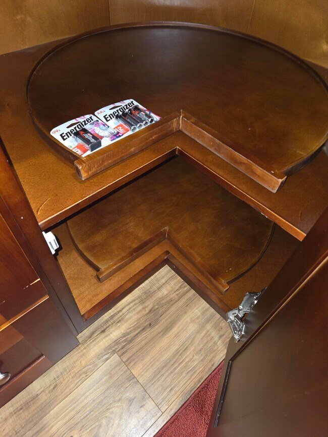 Building Photo - 1213 5th St