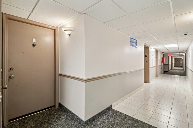 Building Photo - 7234 W North Ave