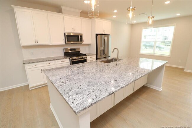 Building Photo - 3131 Cathedral Comb Dr