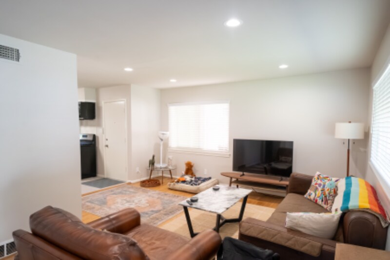 Building Photo - 4020 Eldridge St