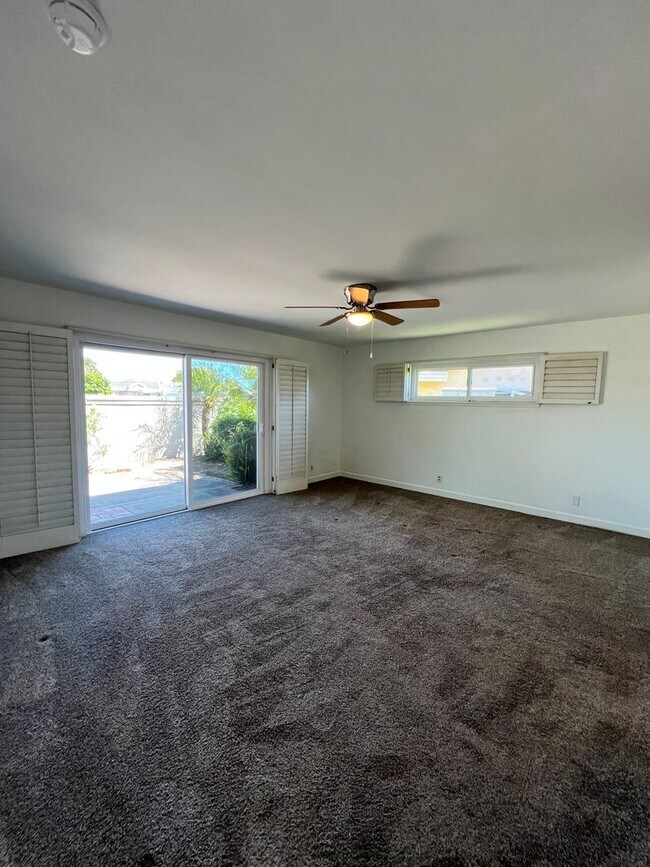Building Photo - 3 Bed 2.5 Bath Fountain Valley Beauty Now Available