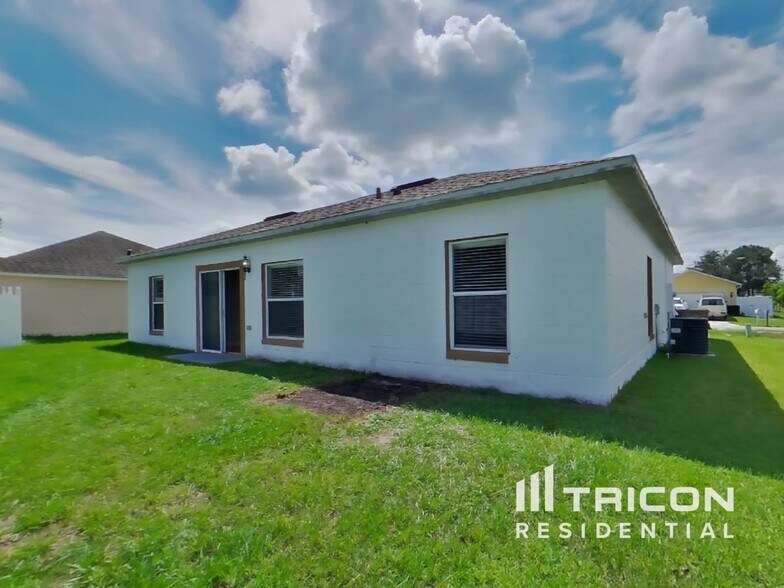 Building Photo - 1040 Dudley Dr