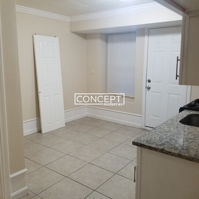 Building Photo - 712 Shawmut Ave