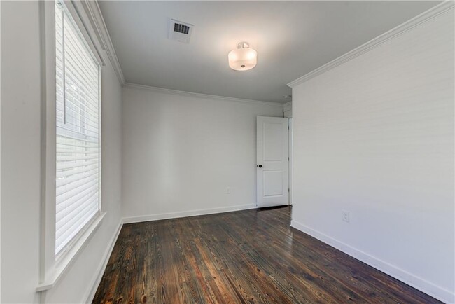 Building Photo - 456 Griffin St NW