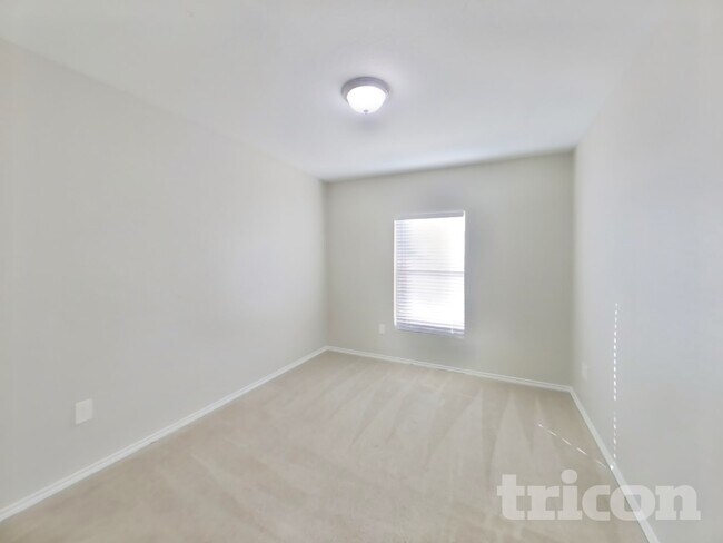 Building Photo - 6647 Hartnet Fields